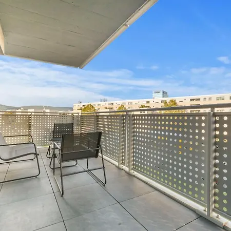 Lam Stadium - Terrace 14m2 Apartman Pozsony